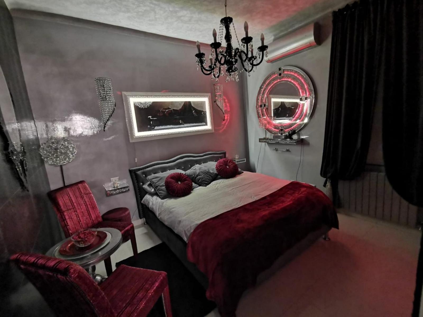 Jacuzzi Love Suitesweetrome Exterior photo