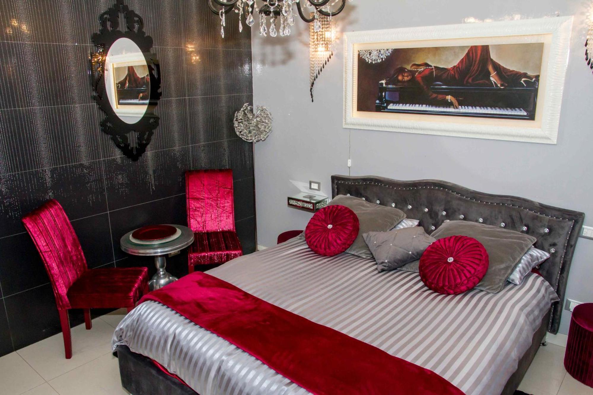 Jacuzzi Love Suitesweetrome Exterior photo